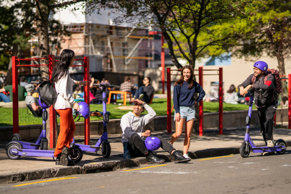 The study found e-scooter riders co<em></em>ntributed $728 million to the Australian eco<em></em>nomy in 2022. 