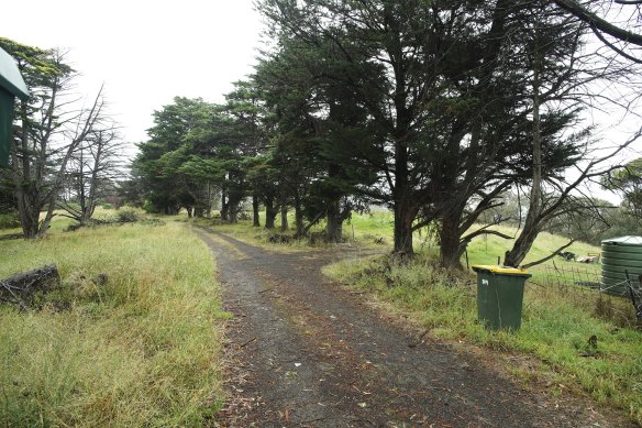 The property currently has an abando<em></em>ned farmhouse and stables.