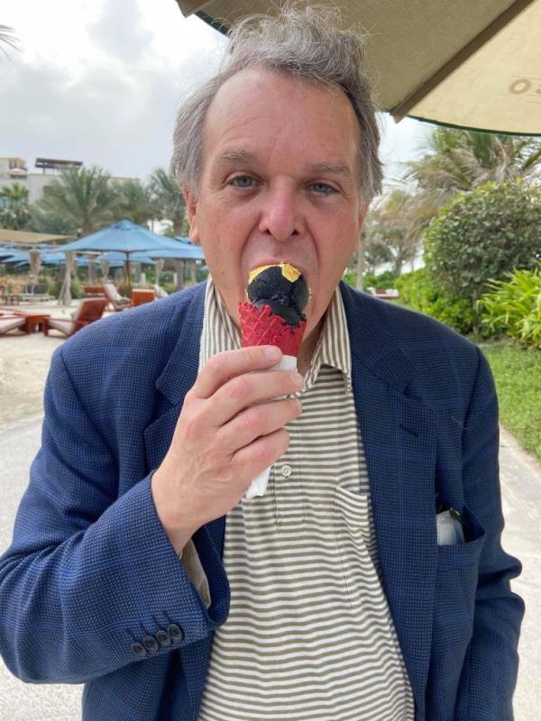 Stuart Seldowitz is pictured eating an ice cream.