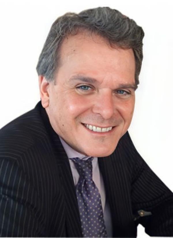 Seldowitz is pictured in his professio<em></em>nal headshot.