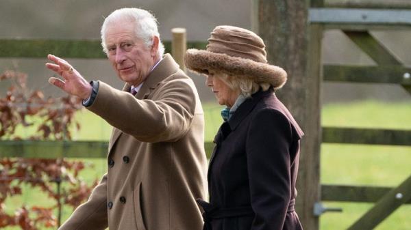 Pic: PA</p>

<p>　　King Charles III and Queen Camilla leave after attending a Sunday church service at St Mary Magdalene Church in Sandringham, Norfolk