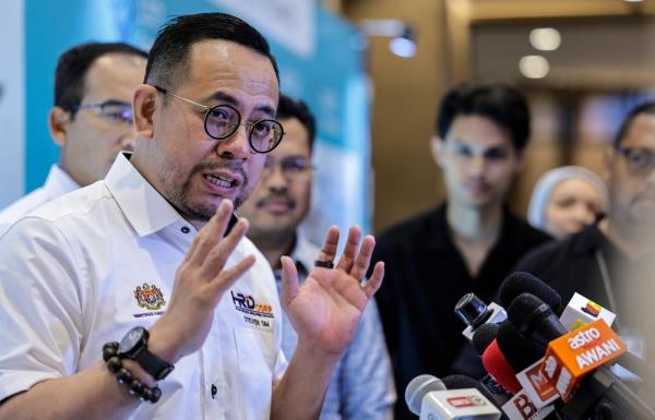 HR minister: Govt targets 150,000 enrolments for Natio<em></em>nal Training Week 2024  