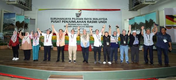 Landslide victory for GPS in Jepak shows people’s co<em></em>nfidence in Abang Johari’s leadership, says Uggah
