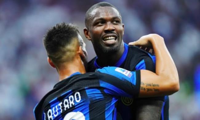 Marcus Thuram (right) and Lautaro Martínez were both on the scoresheet against Fiorentina.